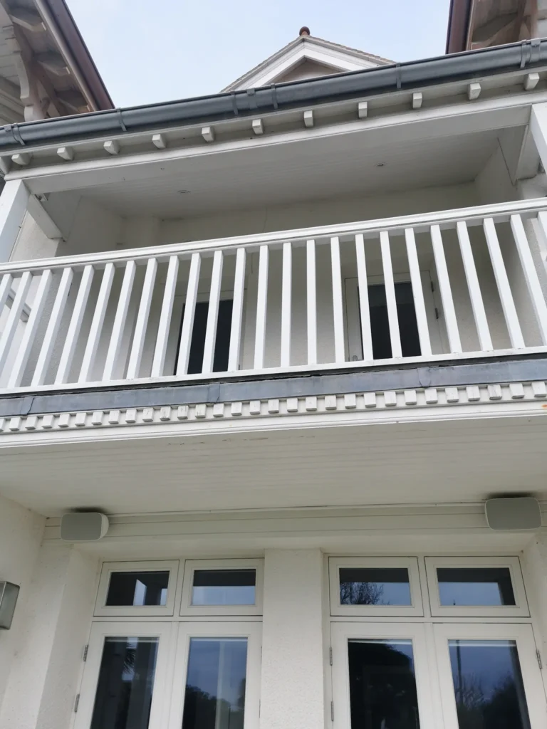 Balcony decorating