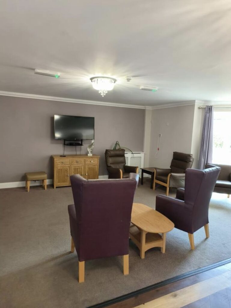 ML-CM NHS & Carehomes painting and decorating 18