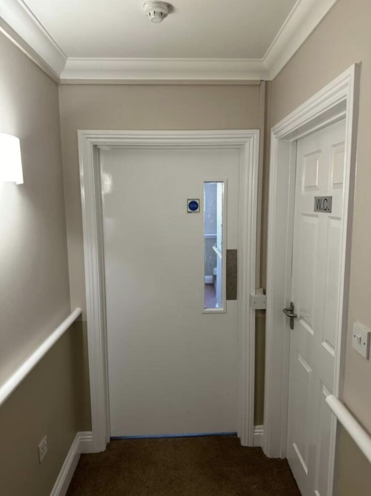 ML-CM NHS & Carehomes painting and decorating 38